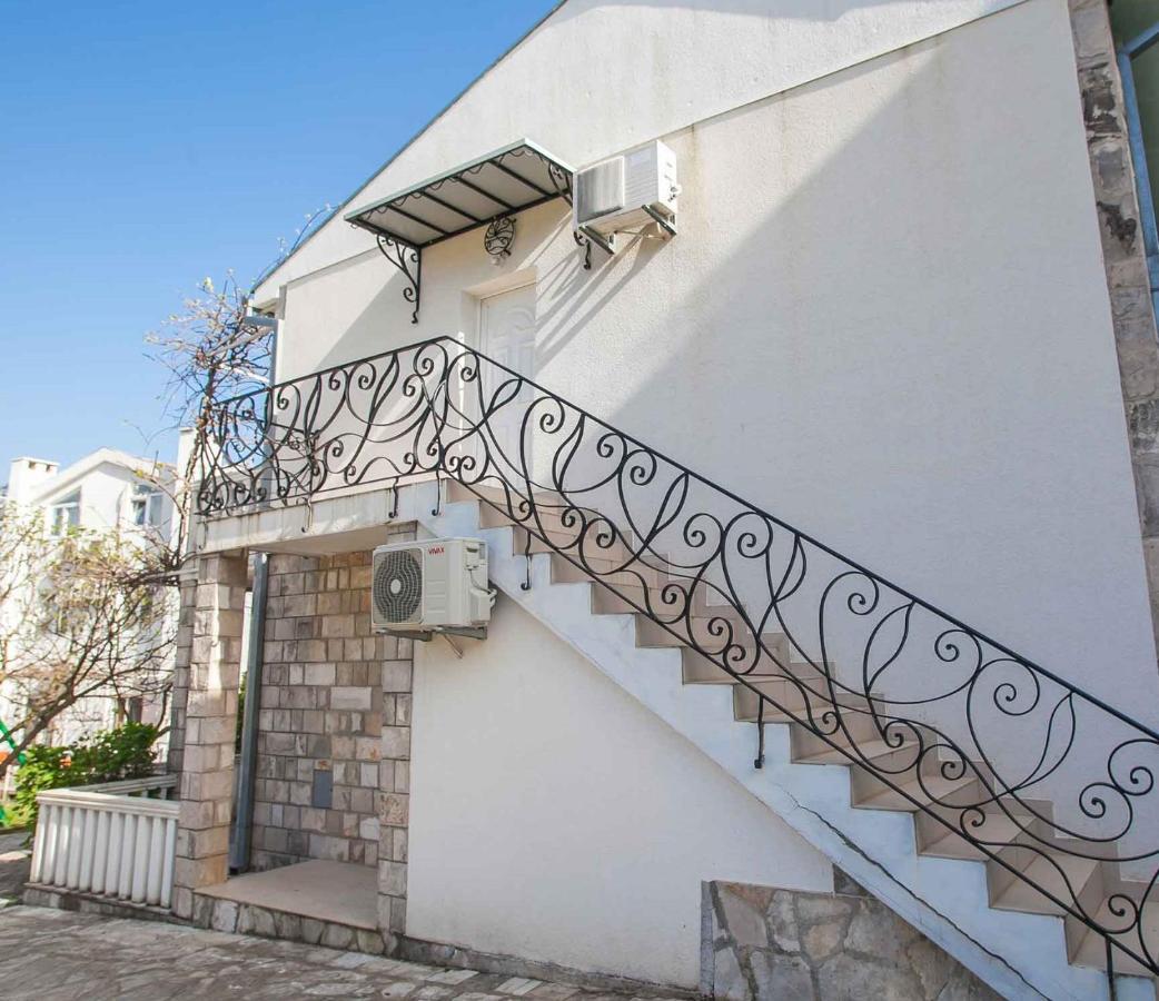 טיווט Maki Apartments - Plavi Horizonti Beach מראה חיצוני תמונה