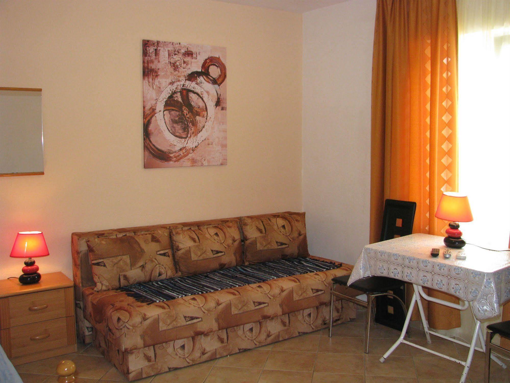 טיווט Maki Apartments - Plavi Horizonti Beach מראה חיצוני תמונה
